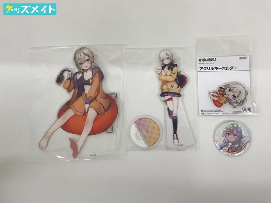 ぶいすぽっ! 小森めとグッズ アクリルスタンド アクリルキーホルダー 缶バッジ 他