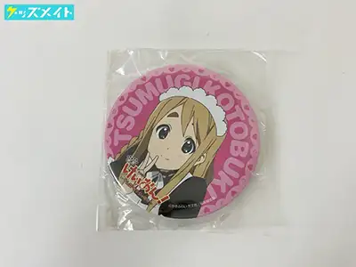 缶バッジ3種セット 琴吹紬Birthday記念ver.」(c)かきふらい