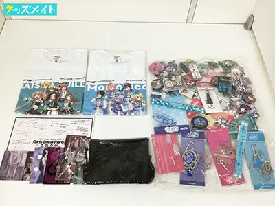 BanGDream! バンドリ グッズ Tシャツ 缶バッジ アクリルスタンド 他