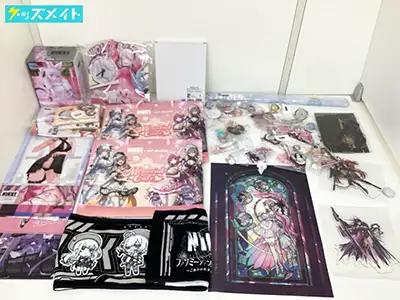 勝利の女神 NIKKE グッズ  フィギュア アクスタ 他
