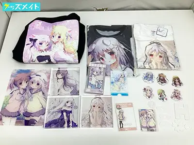 イラストレーター しらたま グッズ アクリルブロック Tシャツ アクリルスタンド 他