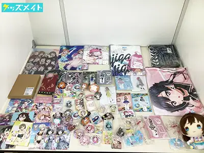ラブライブ!虹ヶ咲学園スクールアイドル同好会 グッズ アクスタ 缶バッジ 他 高咲侑 桜坂しずく 優木せつ菜 天王寺璃奈