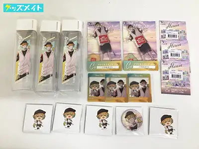 くじスクエア にじさんじ HEROES 海の家 宇佐美リト グッズ アクリルスタンド 缶バッジ スクエアボトル 他